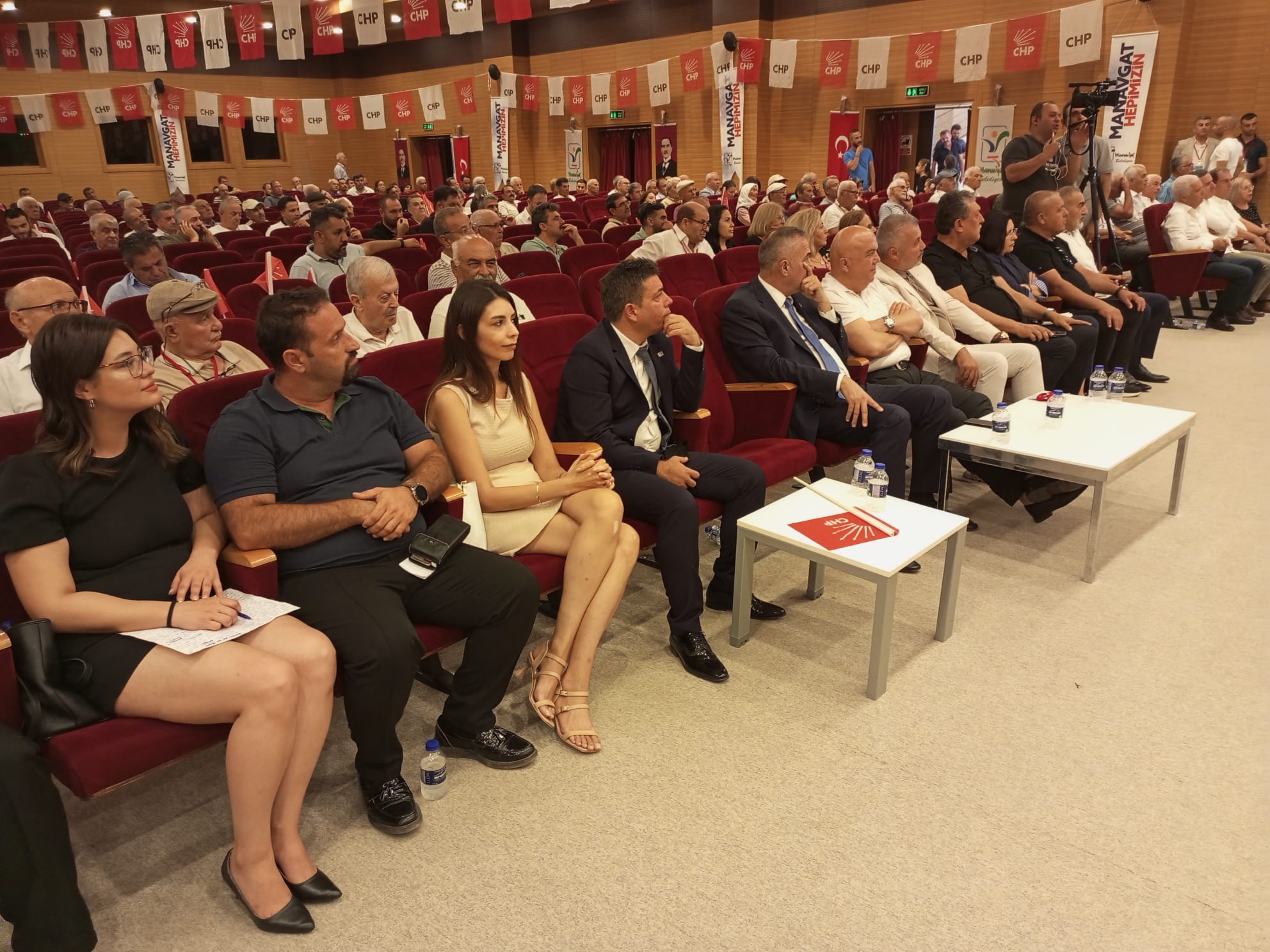 Manavgat CHP yeni yönetimini seçti