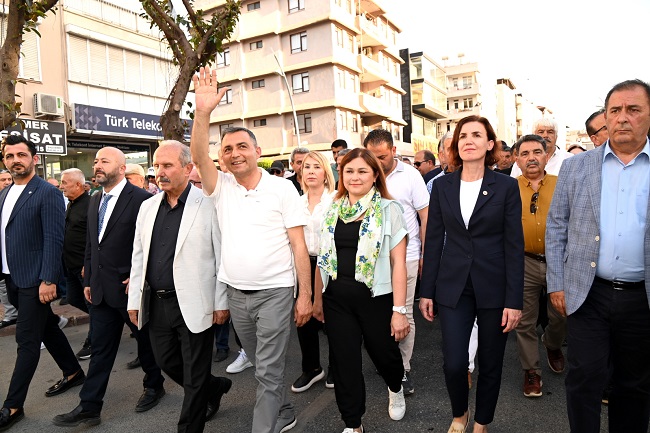 Kortej de Manavgat caddeleri titredi (Video Haber)