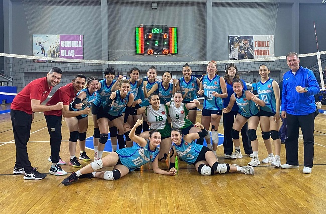 Kepez voleybolu bir üst lige yükseldi