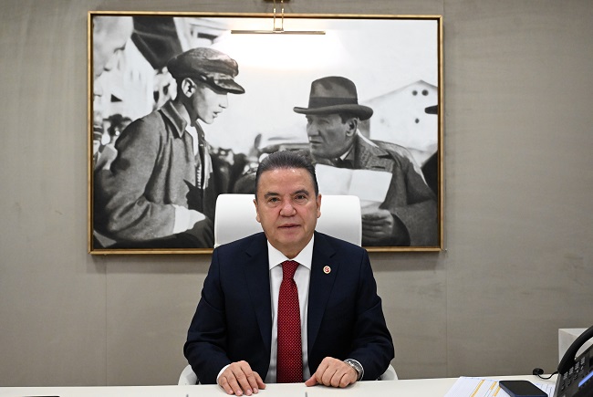 BAŞKAN MUHİTTİN BÖCEK’İN 23 NİSAN MESAJI