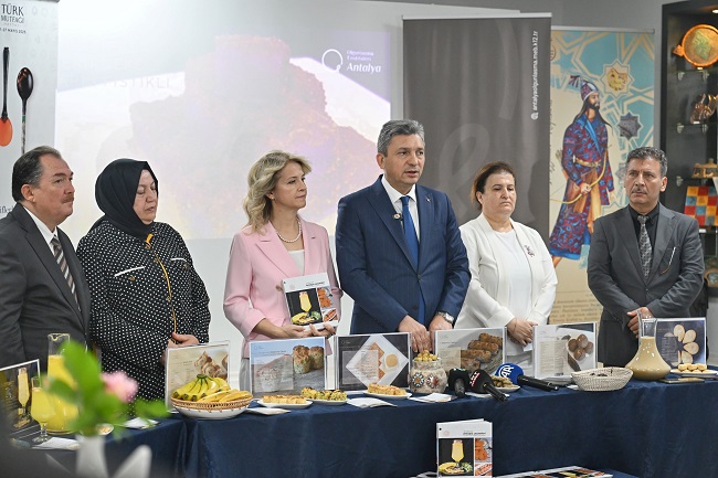ANTALYA’NIN TESCİLLİ LEZZETLERİ GLÜTENSİZ TARİFLERLE KİTAPLAŞTI
