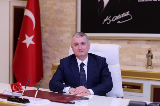 Manavgat-Kaymakami-Adil-KARATAS 1
