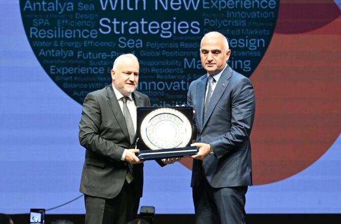 turizm bakanı mehmet nuri ersoy antalya